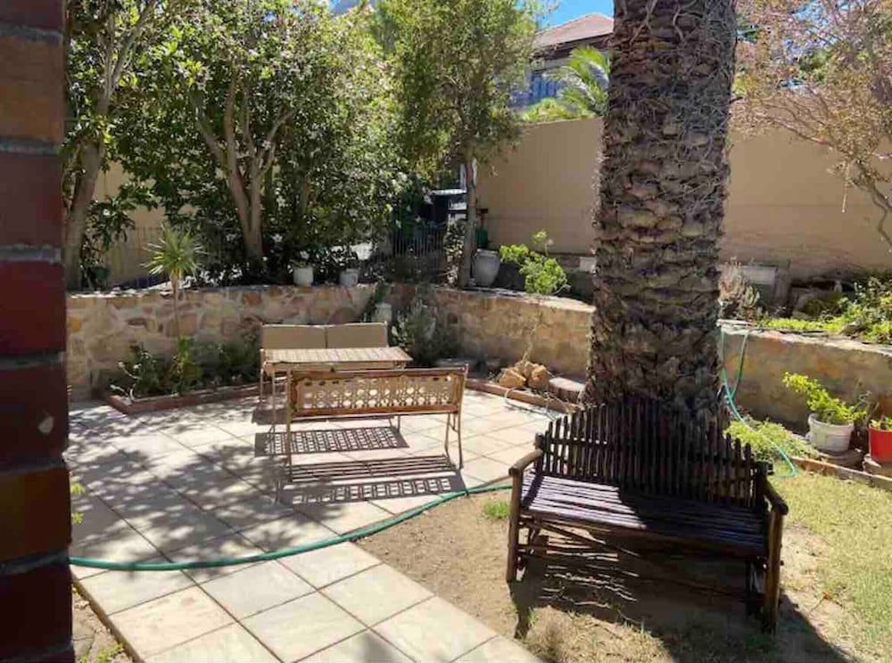 undefined Room-living In Camps Bay Summer 4