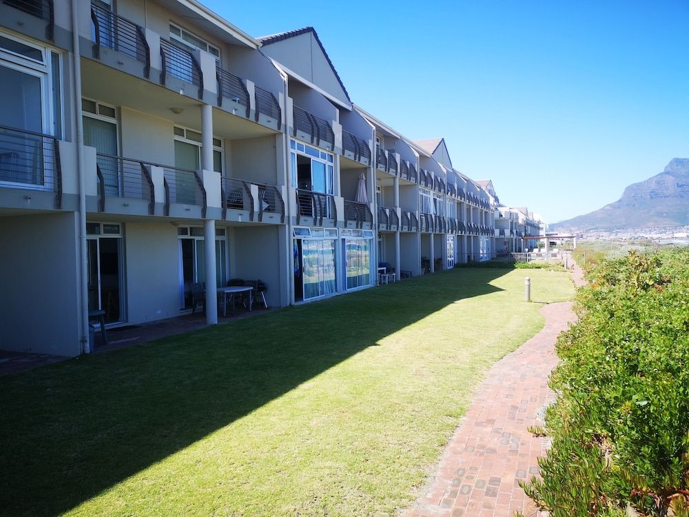 undefined Family Cape Town Beachfront Apartment 3