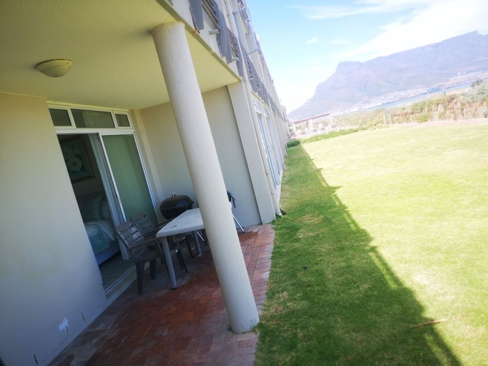 undefined Family Cape Town Beachfront Apartment 7