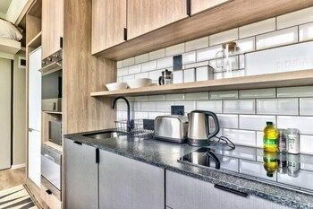 undefined The Harri 209 8