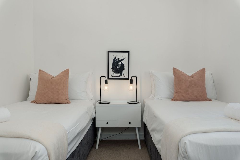 undefined Alexander Road 7B 9