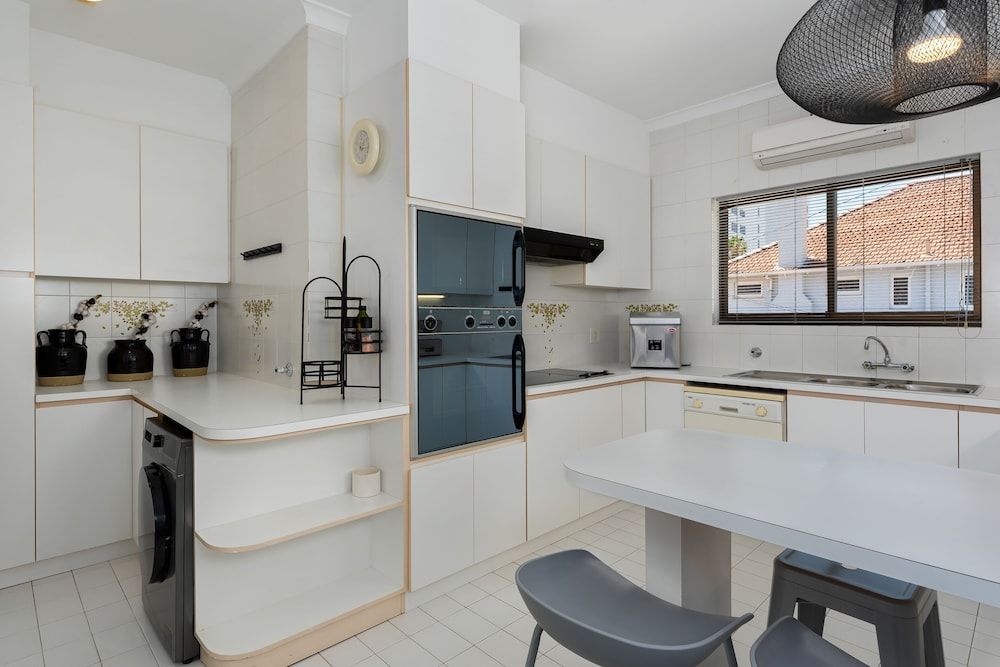 Alexander Road 7B Design Apartment 16