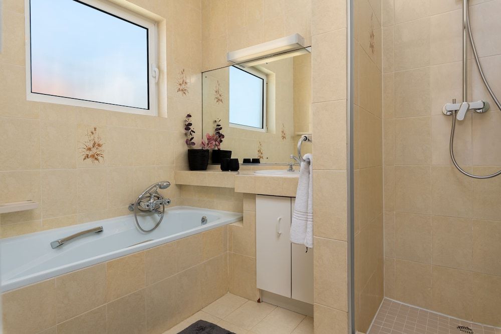 Alexander Road 7B Design Apartment 26