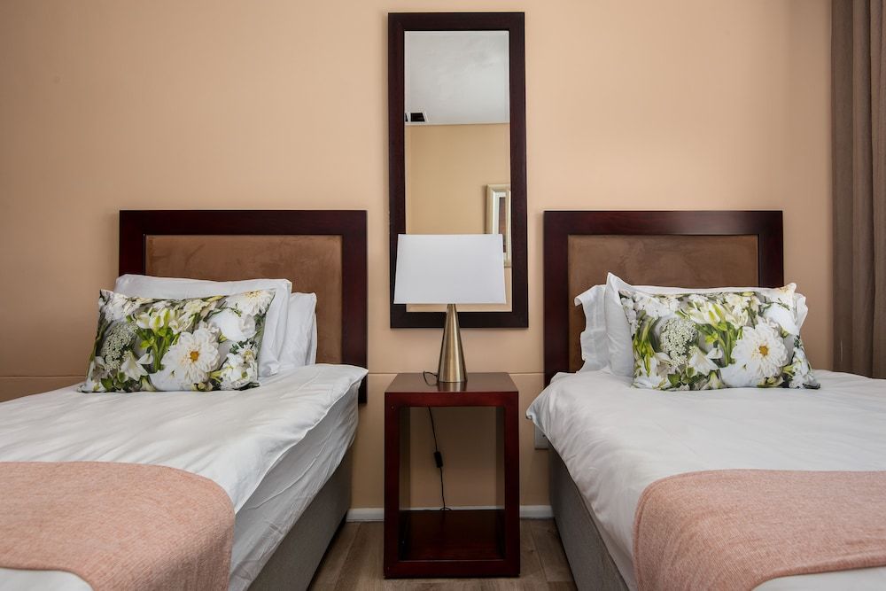 undefined Fountain Suites 1103 3