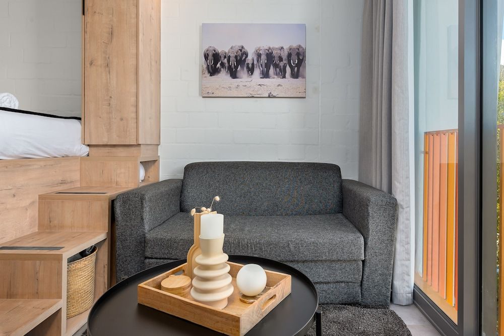 undefined Six on N 311 10