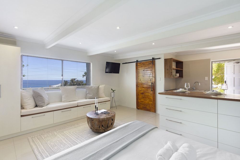 Ingleside 31 Classic Apartment 10