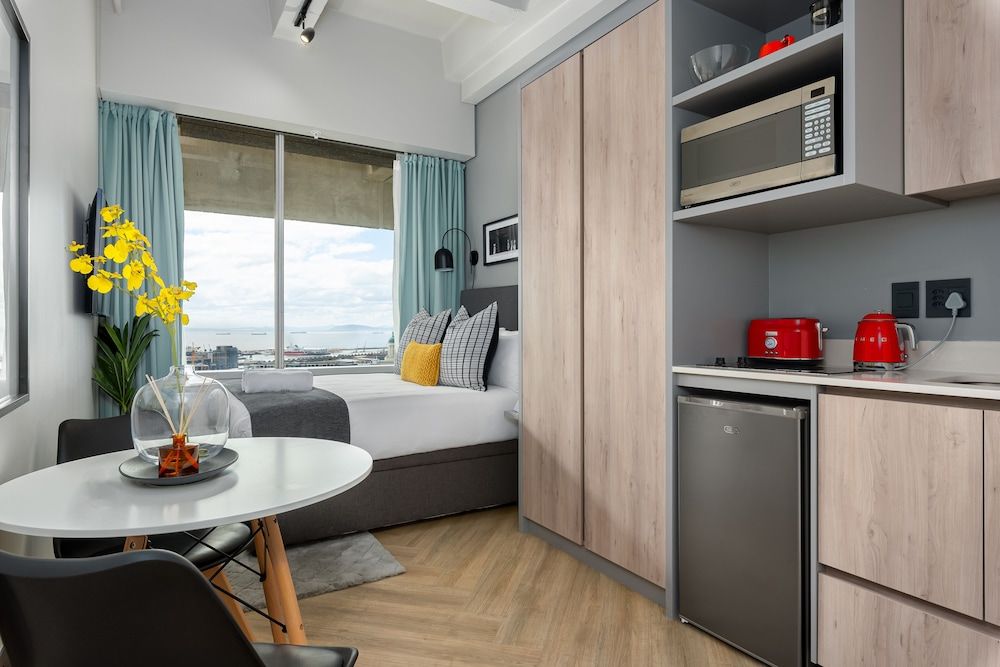 undefined One Thibault 1817 10