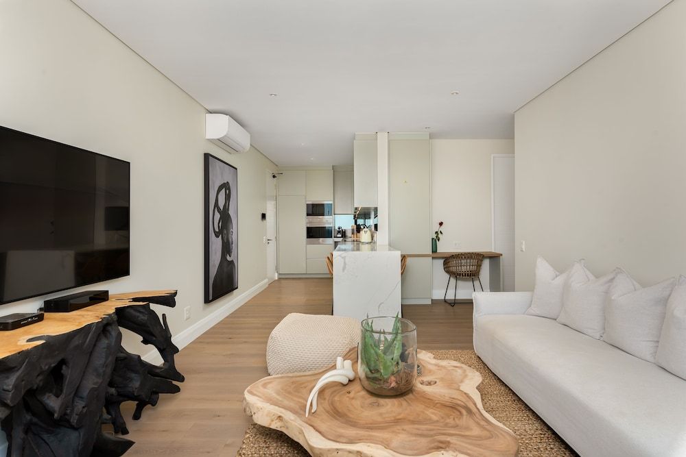 The Marlo 001 Luxury Apartment 14