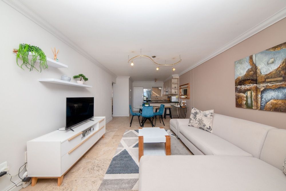 Century on Lake A8 Deluxe Apartment 24