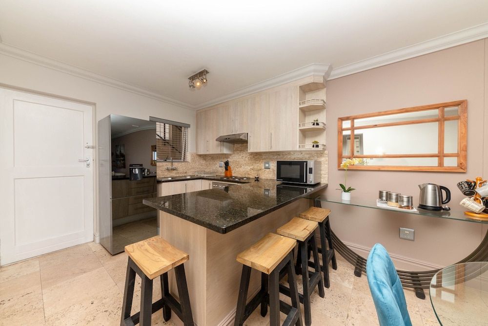 Century on Lake A8 Deluxe Apartment 16