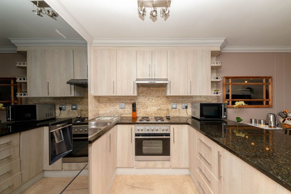 Century on Lake A8 Deluxe Apartment 22