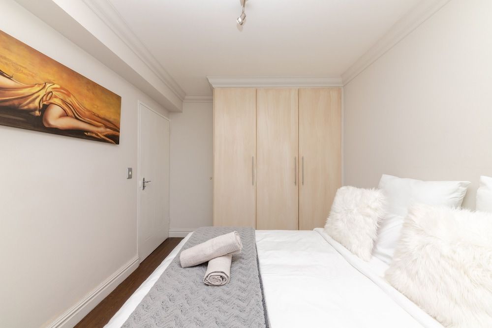 undefined Century on Lake A8 9