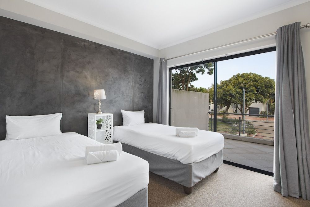 Waterstone East C103 Apartment (2 Bedrooms) 3