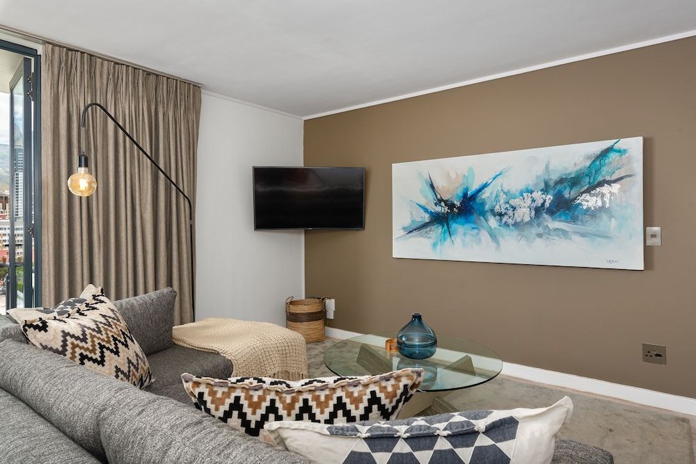 Greenwich 704 Classic Apartment 14