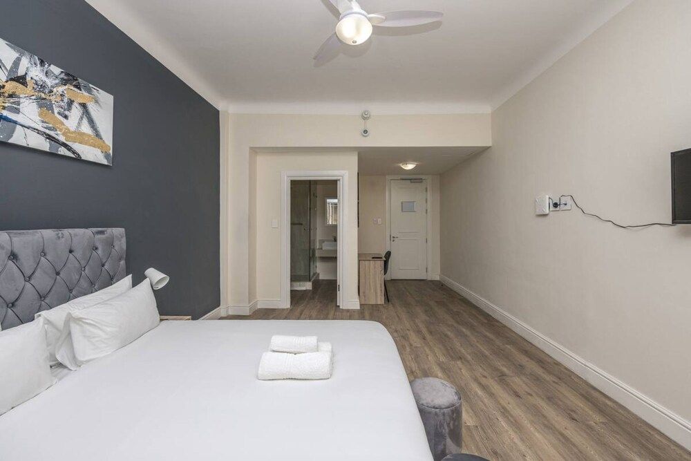 undefined Cape Legacy - Chic Studio Suite 6