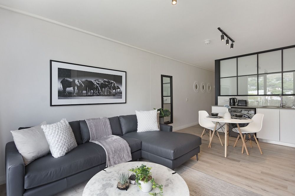 The Cedar Unit 204 Apartment (1 Bedroom) 10