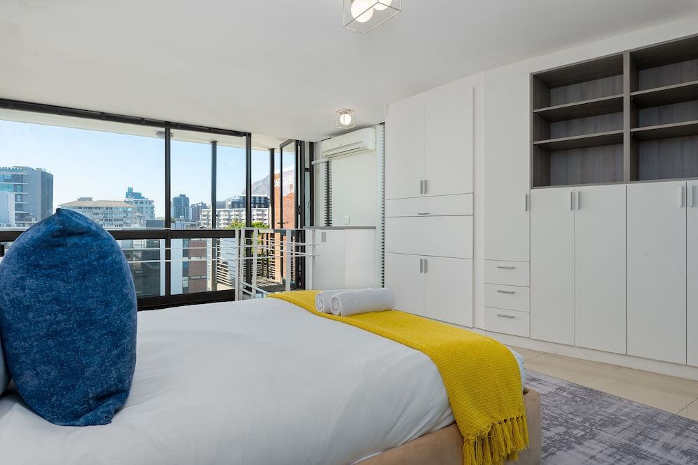 Portside 511 Deluxe Apartment 17