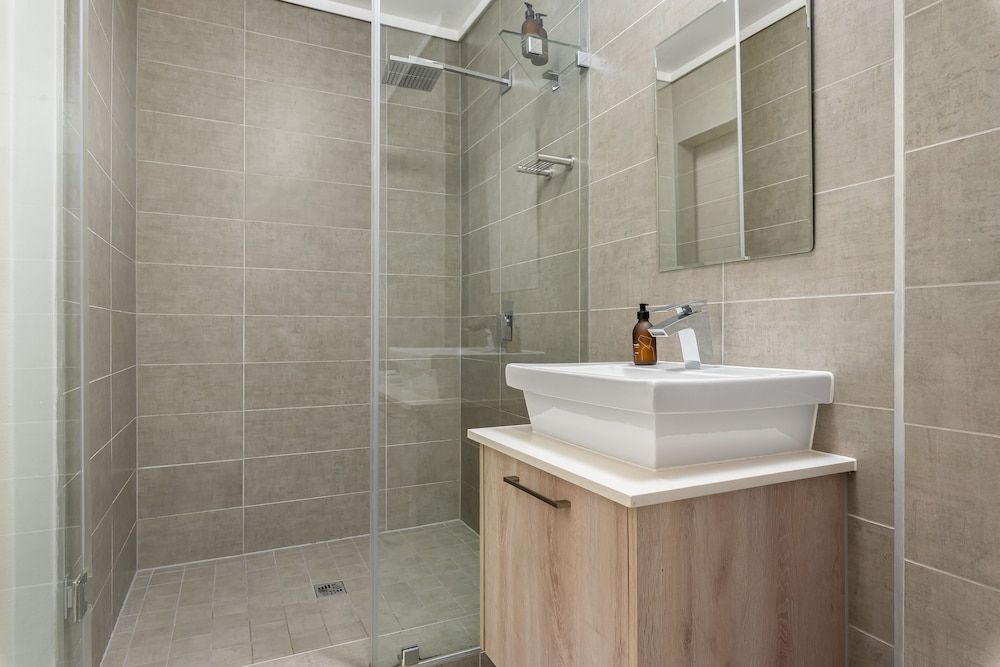 Waters Edge 109 Grand Apartment 14