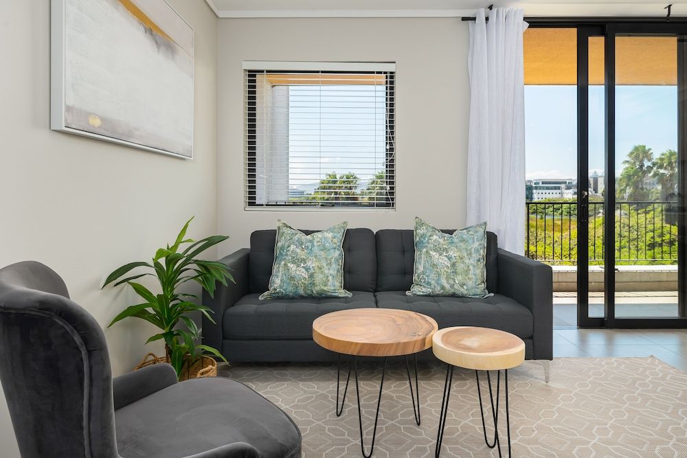 Waters Edge 109 Grand Apartment 11