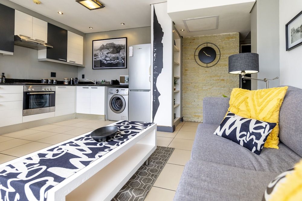 undefined The Decks 1108 7