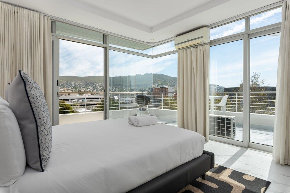 Trinity Gardens 401 Design Apartment 7