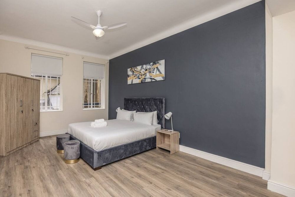 undefined Cape Legacy - Airy Studio Suite