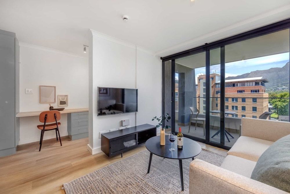 Newlands Peak Aparthotel by Totalstay Superior Apartment, 1 Bedroom, Mountain View 12