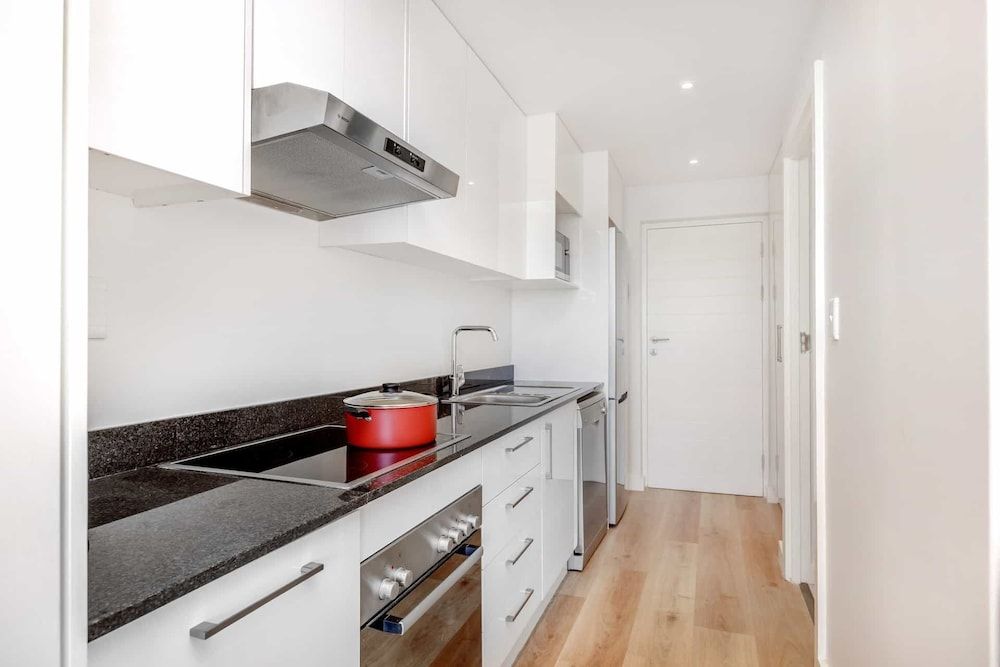 Newlands Peak Aparthotel by Totalstay Studio 5