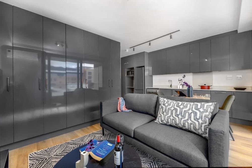 Newlands Peak Aparthotel by Totalstay Superior Apartment, 1 Bedroom, Mountain View 8