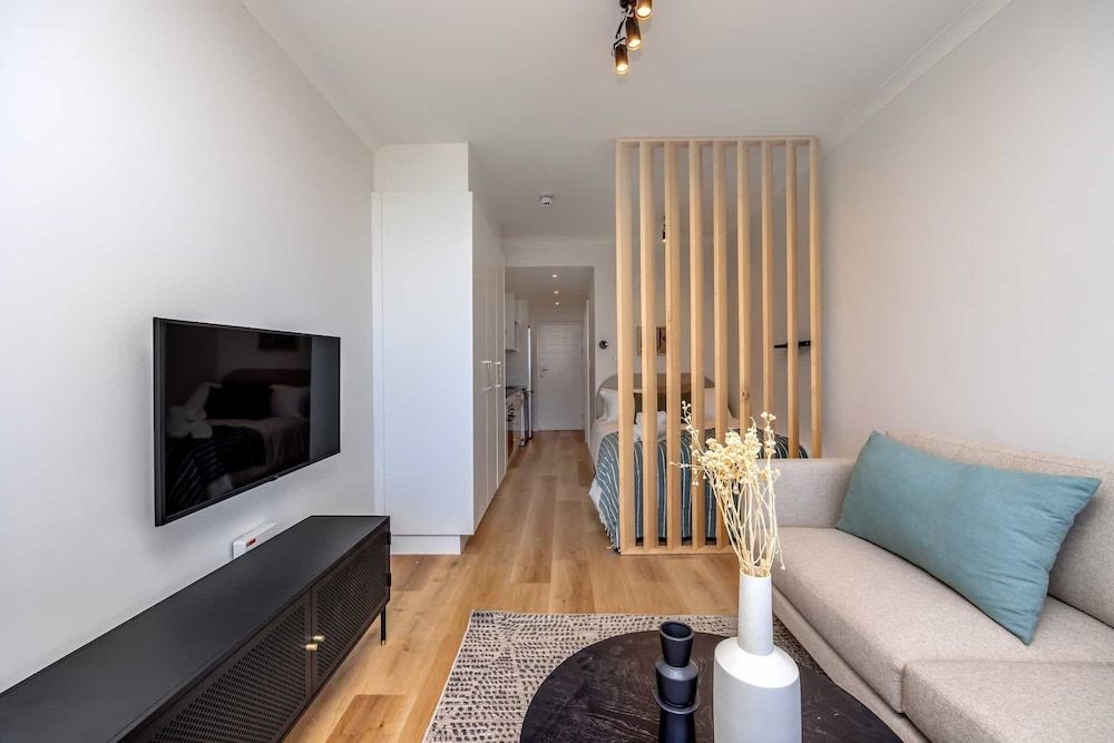 Newlands Peak Aparthotel by Totalstay Studio 7