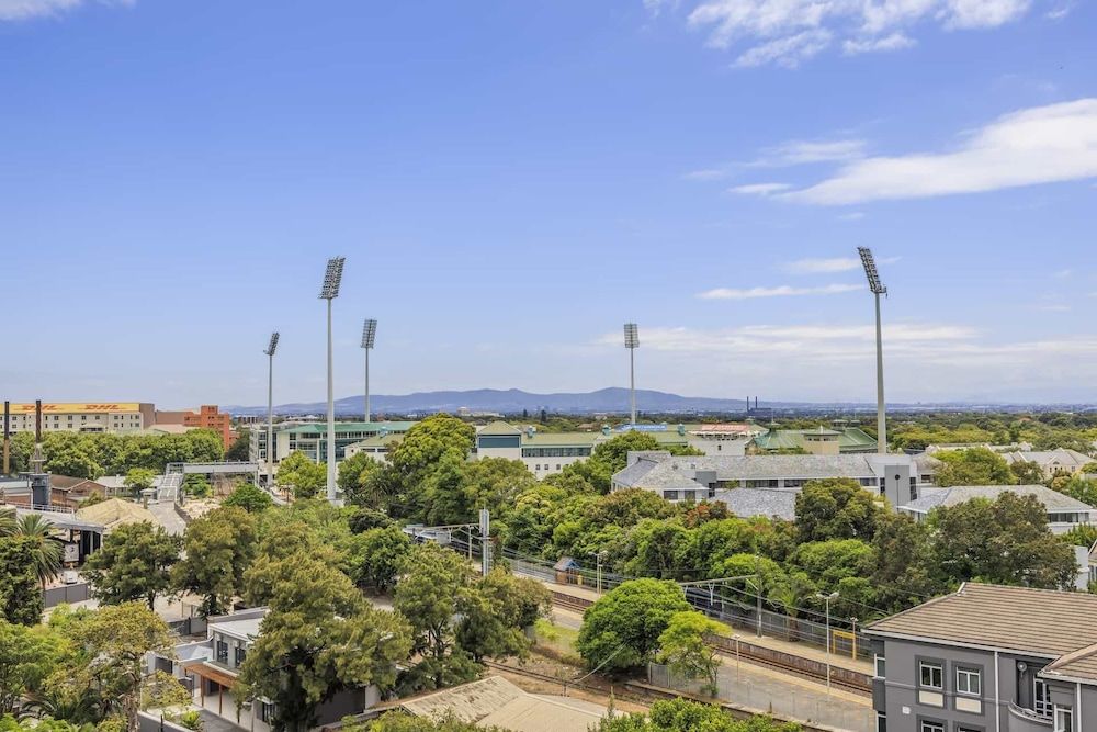 Newlands Peak Aparthotel by Totalstay Studio 12