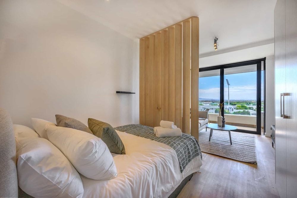 Newlands Peak Aparthotel by Totalstay Studio 3