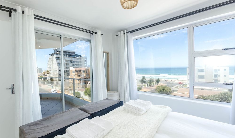 undefined Santorini 403B by CTHA 2