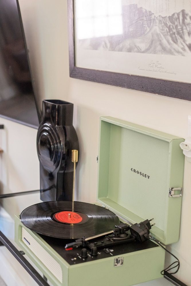 undefined Shortmarket 136 8