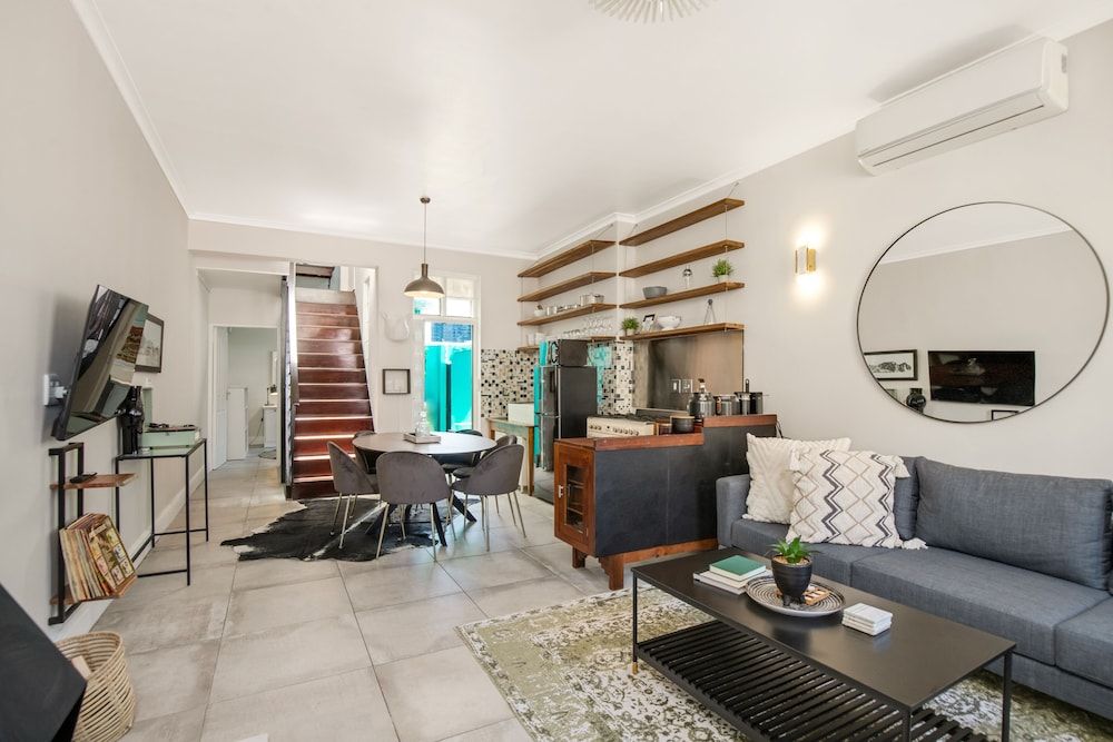 undefined Shortmarket 136 9