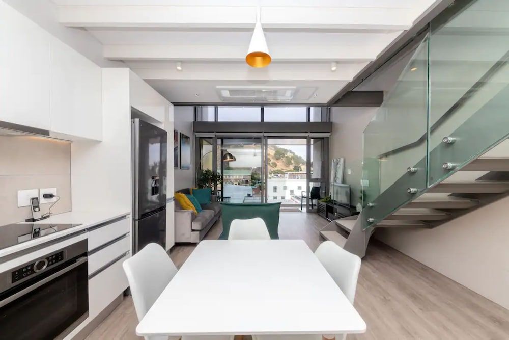 undefined Plush Loft Apartment With Signal Hill View 10