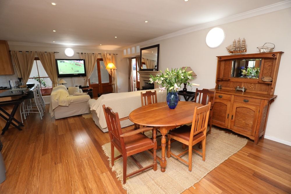 LeBonheur Exclusive Cottage 3