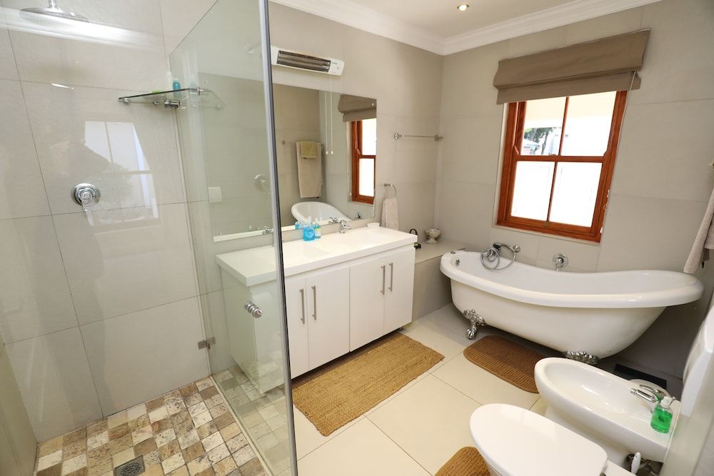 LeBonheur Luxury Cottage 15