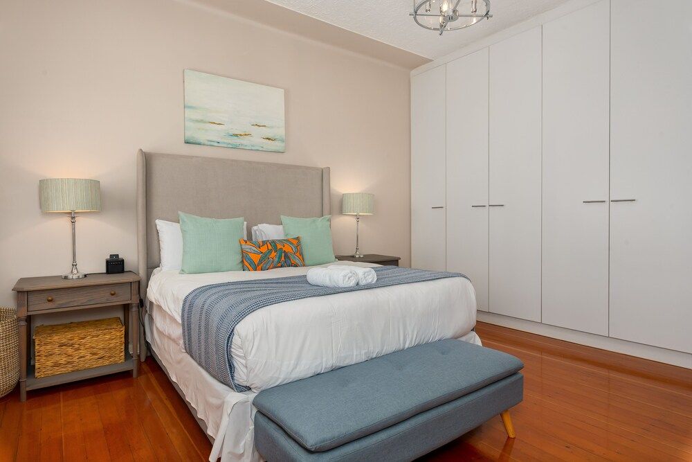 undefined Montreux 19 6