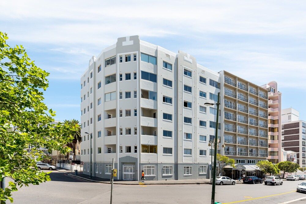 undefined Montreux 19