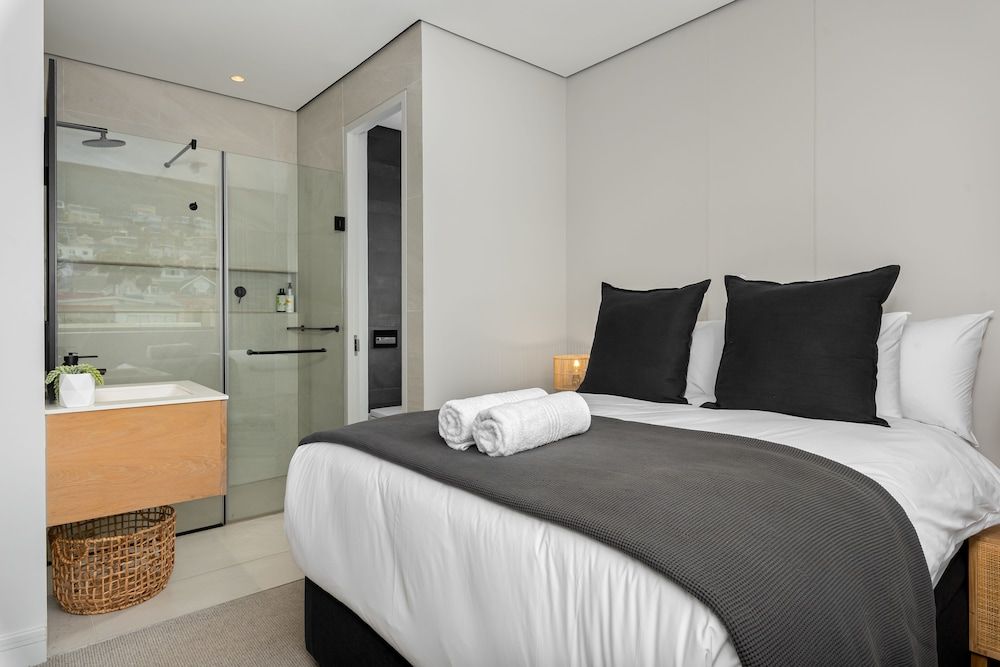 undefined 169 on Main 607 6