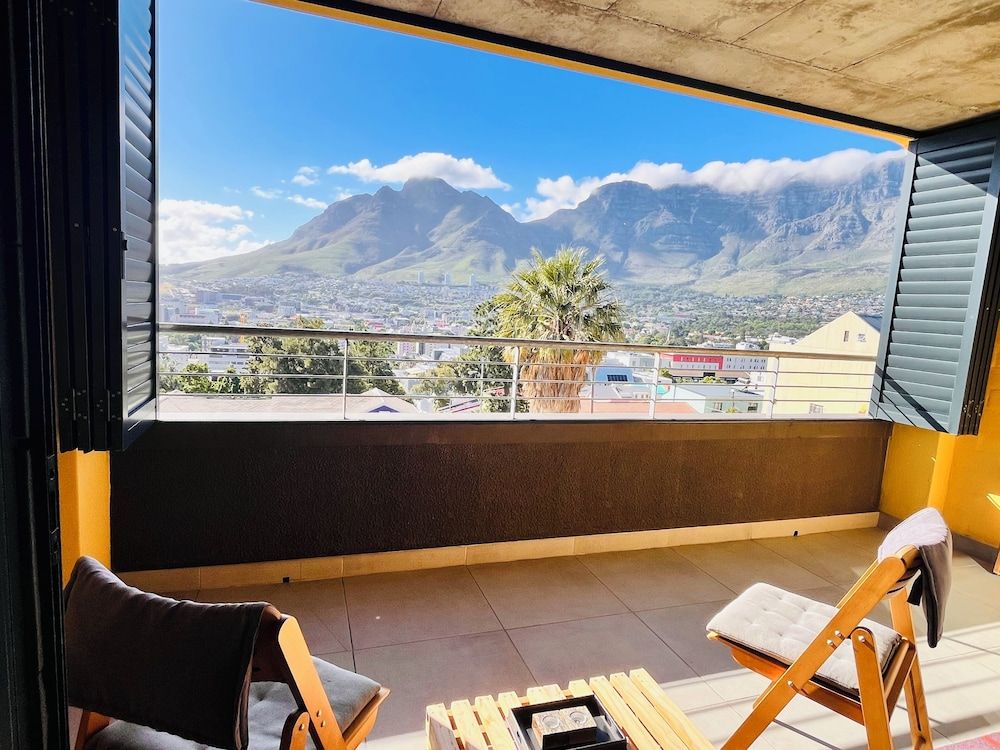 FortyOnL 202 Exclusive Studio 6