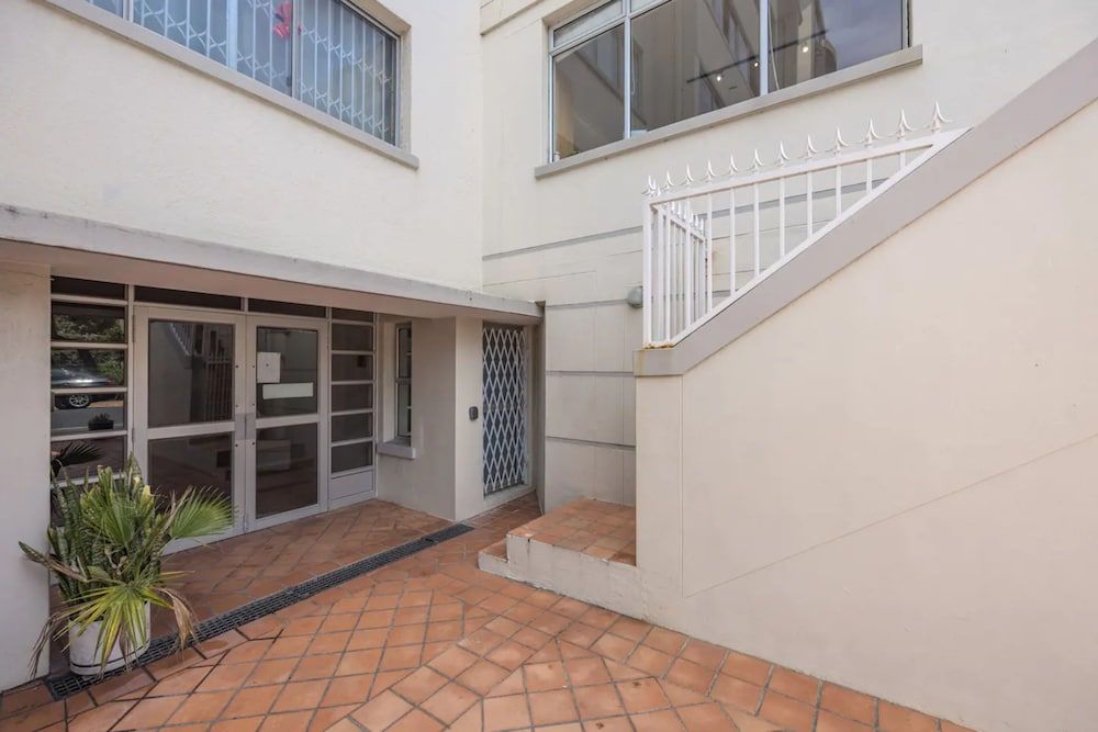 undefined Stylish and Modern Studio in the Beachfront 7