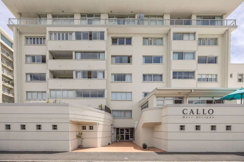 undefined Stylish and Modern Studio in the Beachfront 5