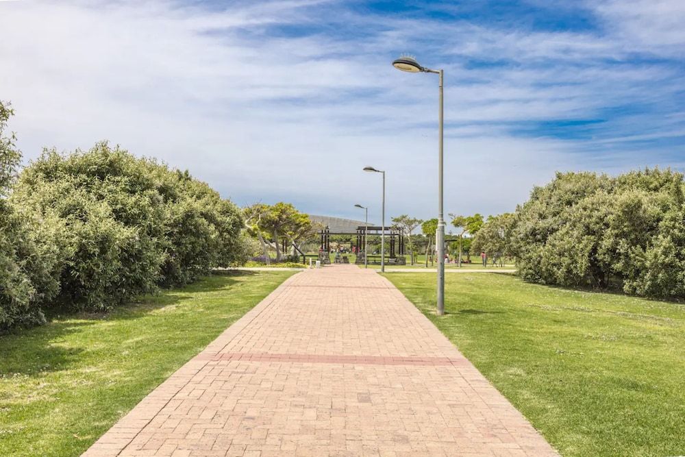 undefined Stylish and Modern Studio in the Beachfront 9