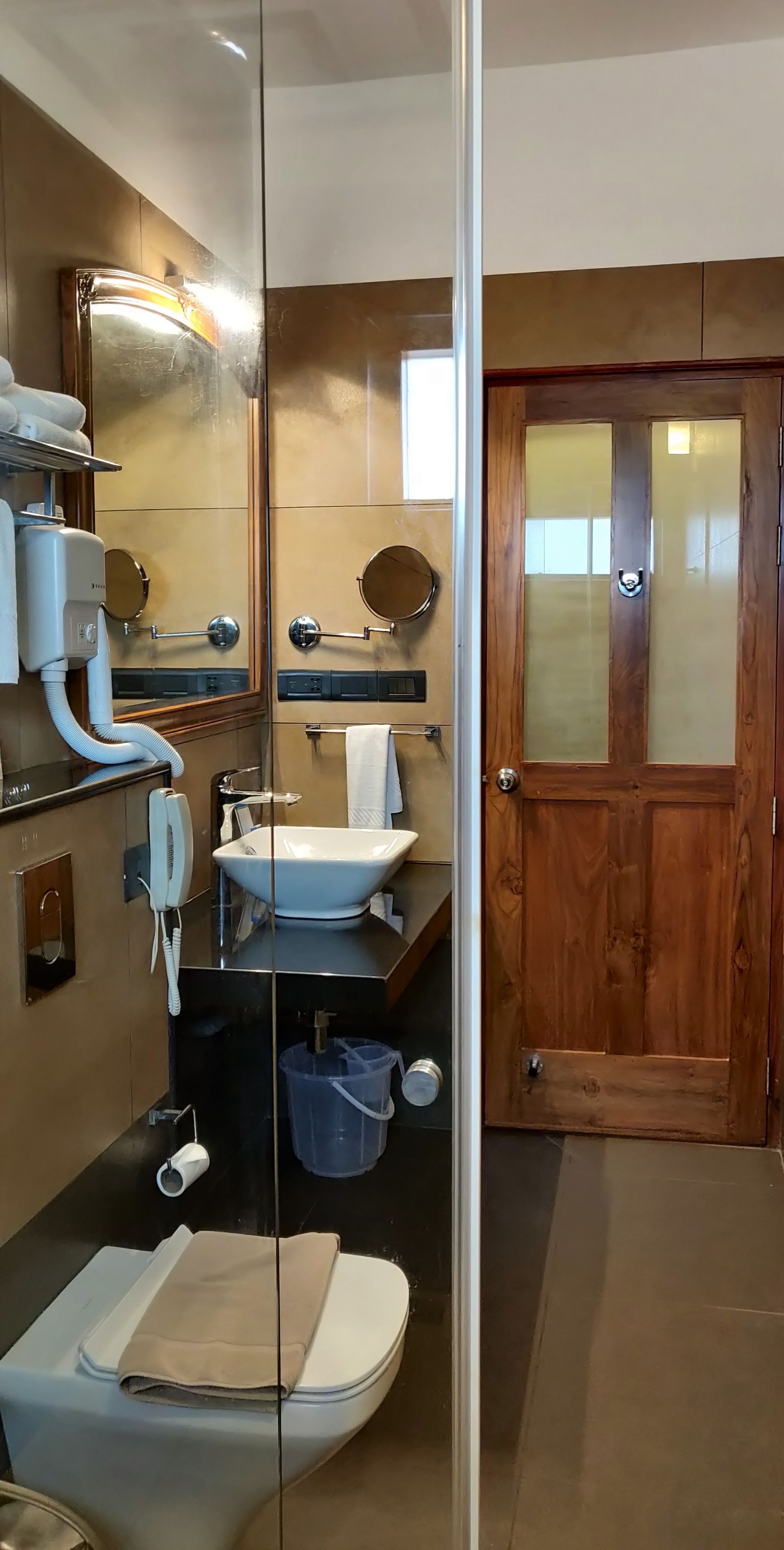 Backwater Ripples Kumarakom Deluxe Room Tower Wing 5