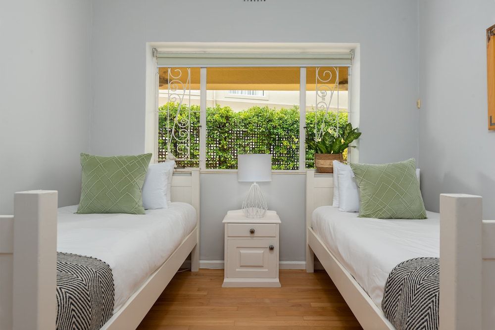 undefined Caprice Court 8 9