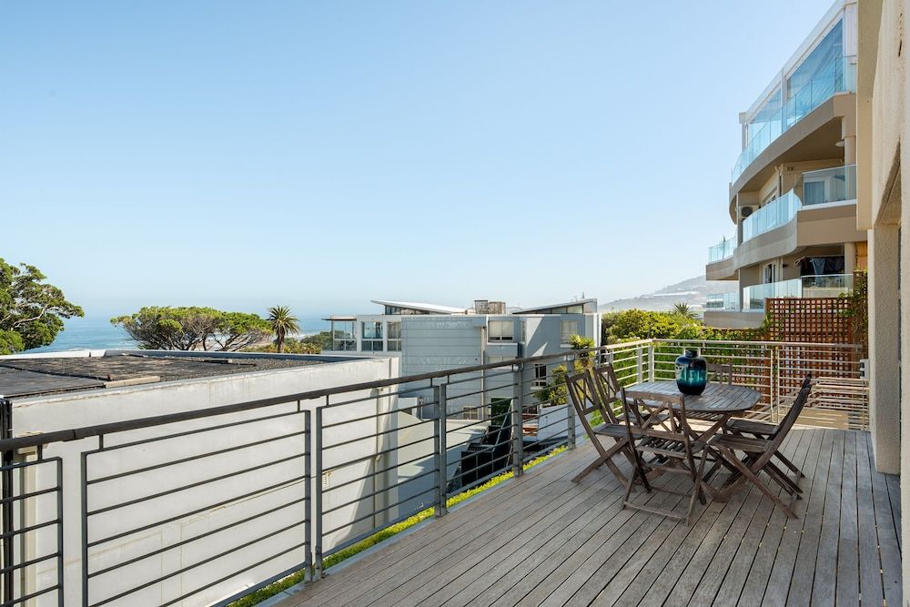 Caprice Court 8 City Apartment 21