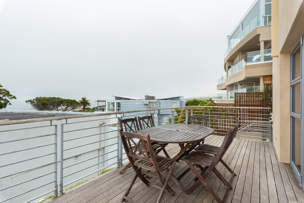 Caprice Court 8 City Apartment 20