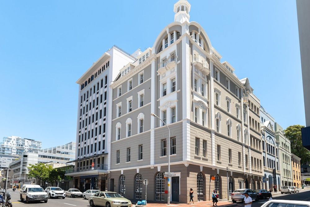 undefined Glaston House 110